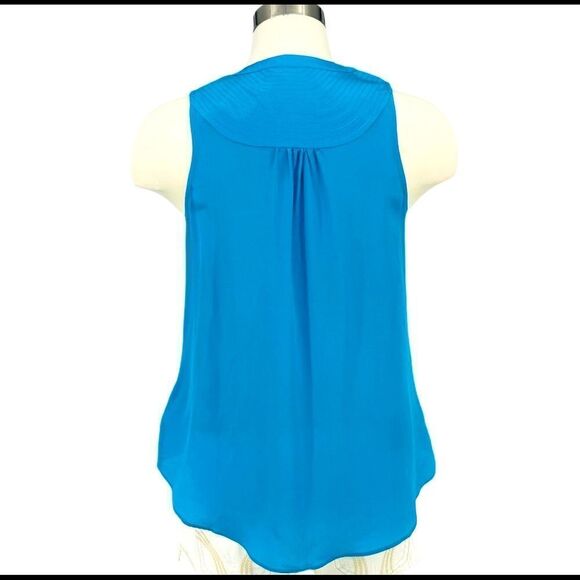 bebe Sleeveless Button Down Blouse - Capri Breeze - Picture 8 of 12